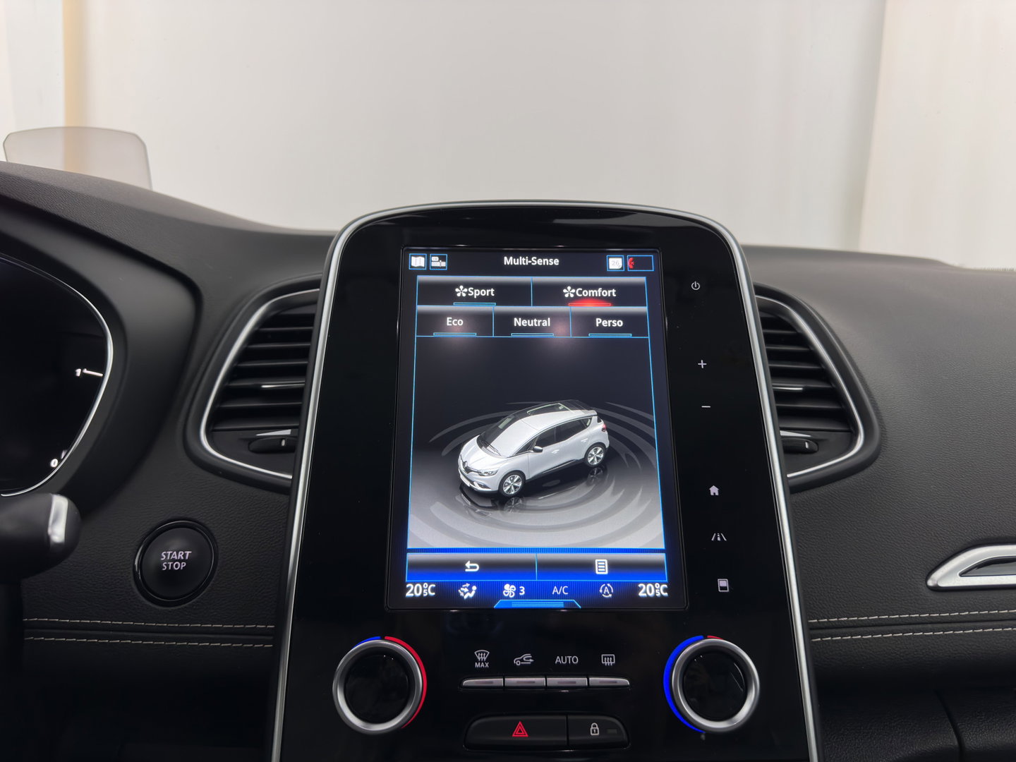 Renault Scénic 1.5 dCi Initiale Paris Hybrid Assist *HEAD-UP | ADAPTIVE-CRUISE | LEATHER | FULL-LED | BLINDSPOT | HEATED-COMFORTSEATS | BOSE-SOUND | NAVI-FULLAMP | DIGI-COCKPIT | PRIVACY-GLASS | CAMERA | ECC | PDC | 20''ALU*