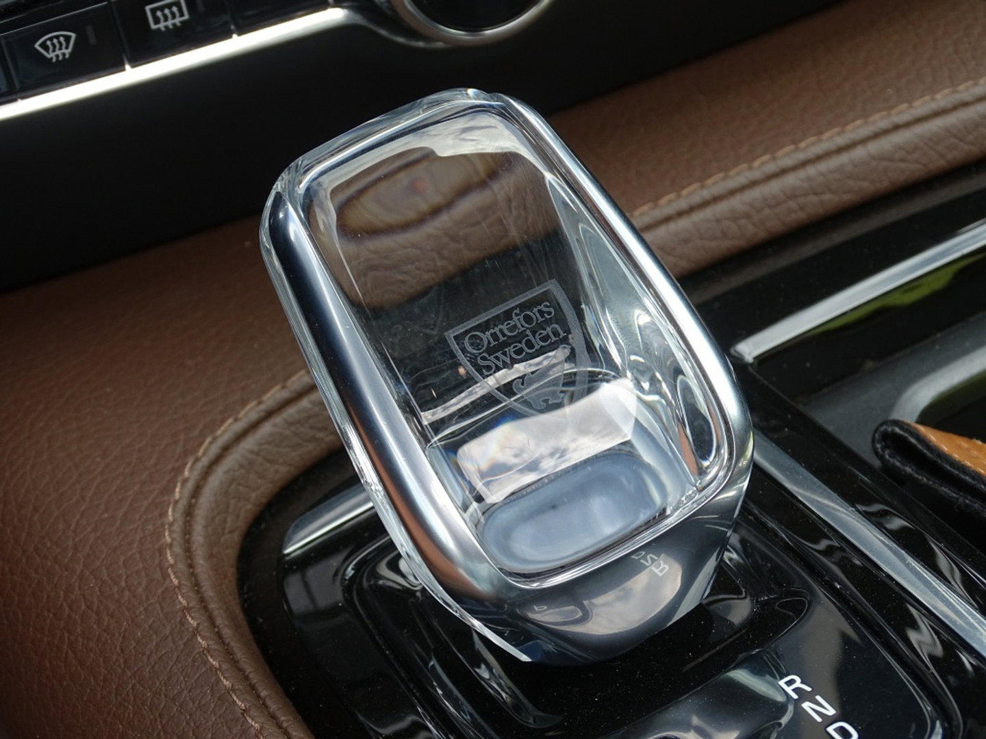 Volvo V60 Inscription Plug-In Hybrid AWD 405PK / LED / Heico Ed.