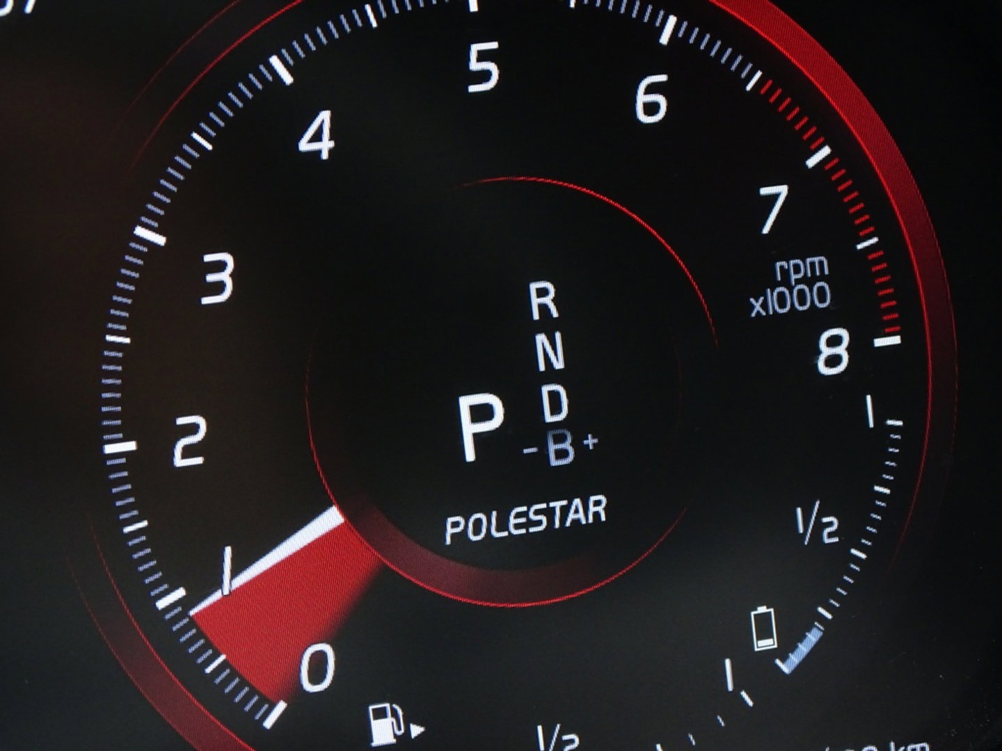 Volvo V60 Inscription Plug-In Hybrid AWD 405PK / LED / Heico Ed.