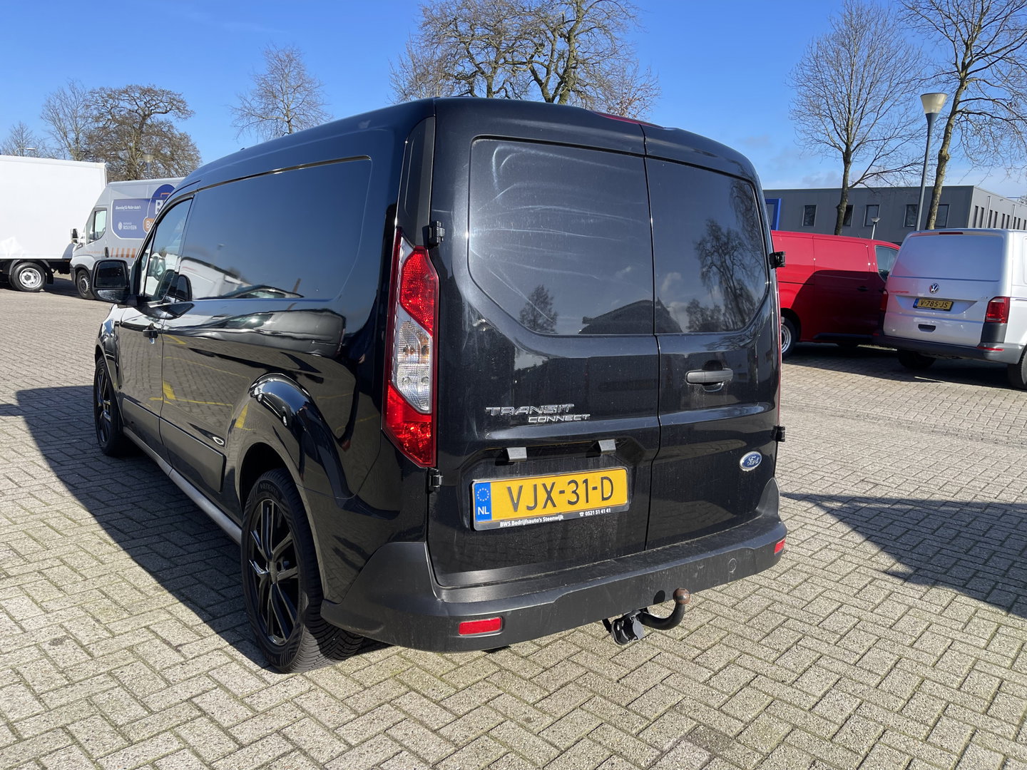 Ford Transit Connect 1.5 EcoBlue L2 Trend / vaste prijs rijklaar € 11.950 ex btw / distributie riem compleet vervangen / lease vanaf € 256 / airco / cruise / trekhaak / 17 inch velgen / euro 6 diesel