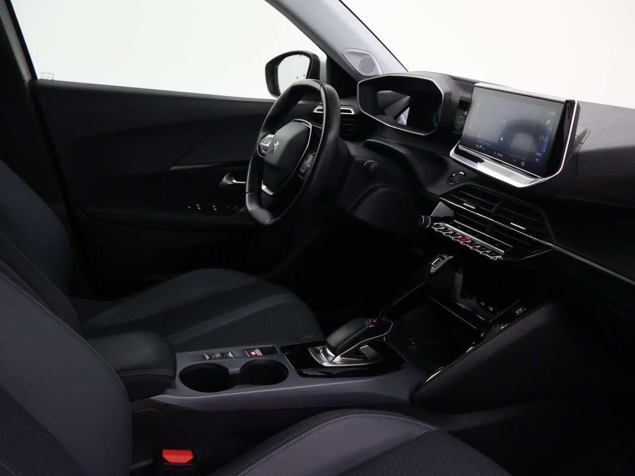 Peugeot e-2008