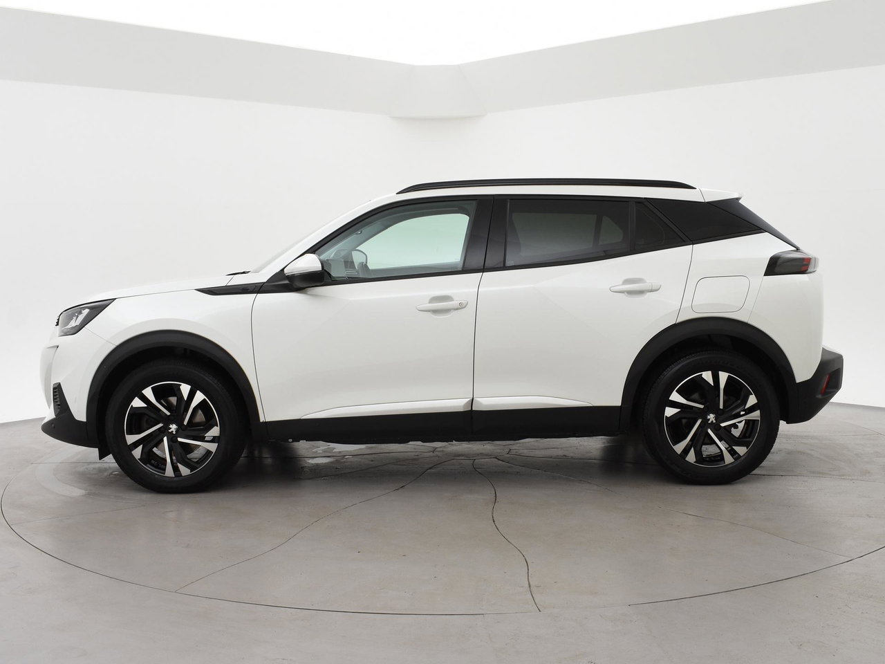 Peugeot e-2008