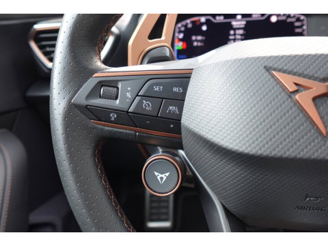 CUPRA Formentor 1.4 e-Hybrid VZ C Edition PANO CAM KEYLESS