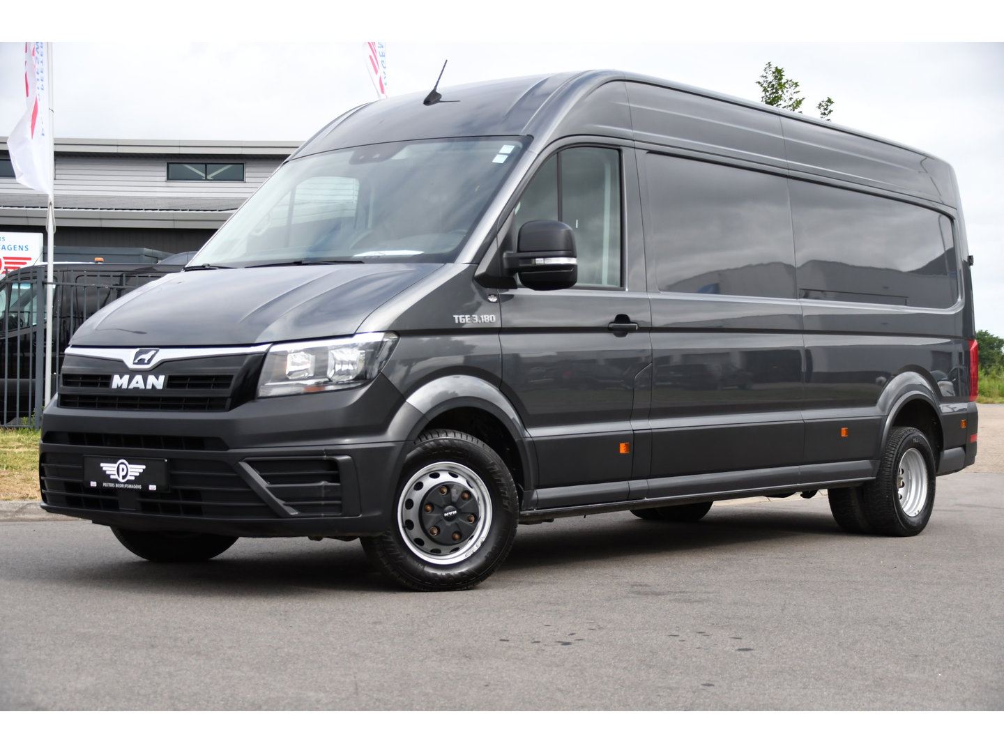 MAN TGE 5.180 35 2.0 L4H3 PB Edition N1! Camera, Cruise, Carplay, 177pk, 3500kg Trekhaak, Multimedia, Automaat, Uniek!