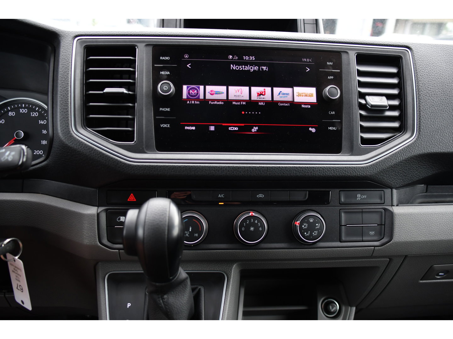 MAN TGE 5.180 35 2.0 L4H3 PB Edition N1! Camera, Cruise, Carplay, 177pk, 3500kg Trekhaak, Multimedia, Automaat, Uniek!