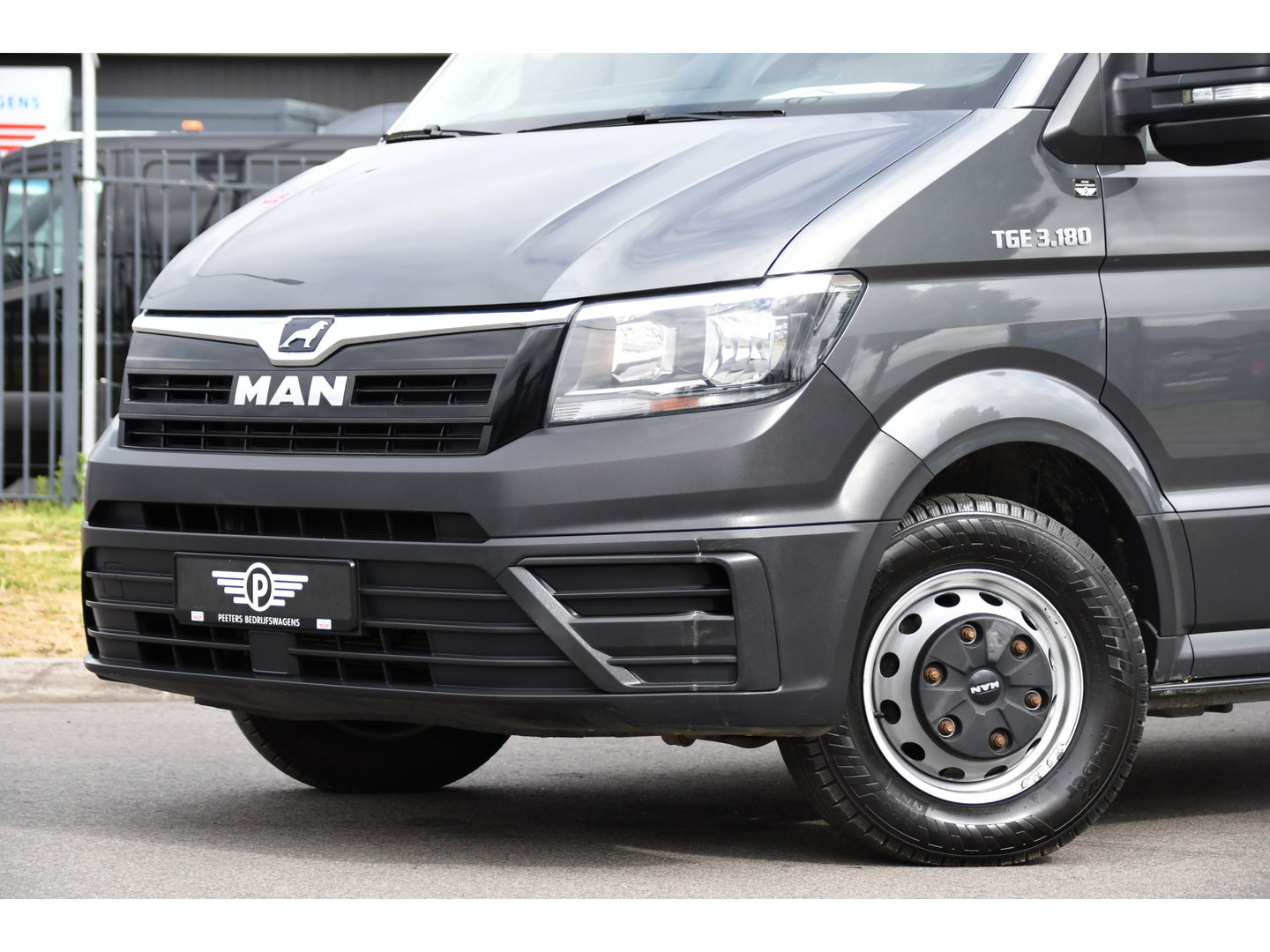 MAN TGE 5.180 35 2.0 L4H3 PB Edition N1! Camera, Cruise, Carplay, 177pk, 3500kg Trekhaak, Multimedia, Automaat, Uniek!
