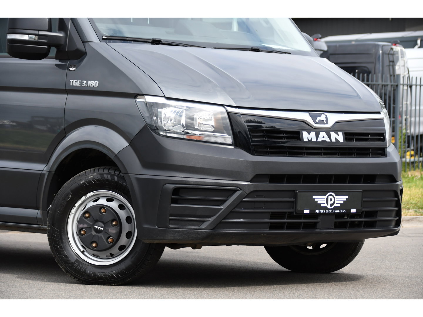 MAN TGE 5.180 35 2.0 L4H3 PB Edition N1! Camera, Cruise, Carplay, 177pk, 3500kg Trekhaak, Multimedia, Automaat, Uniek!