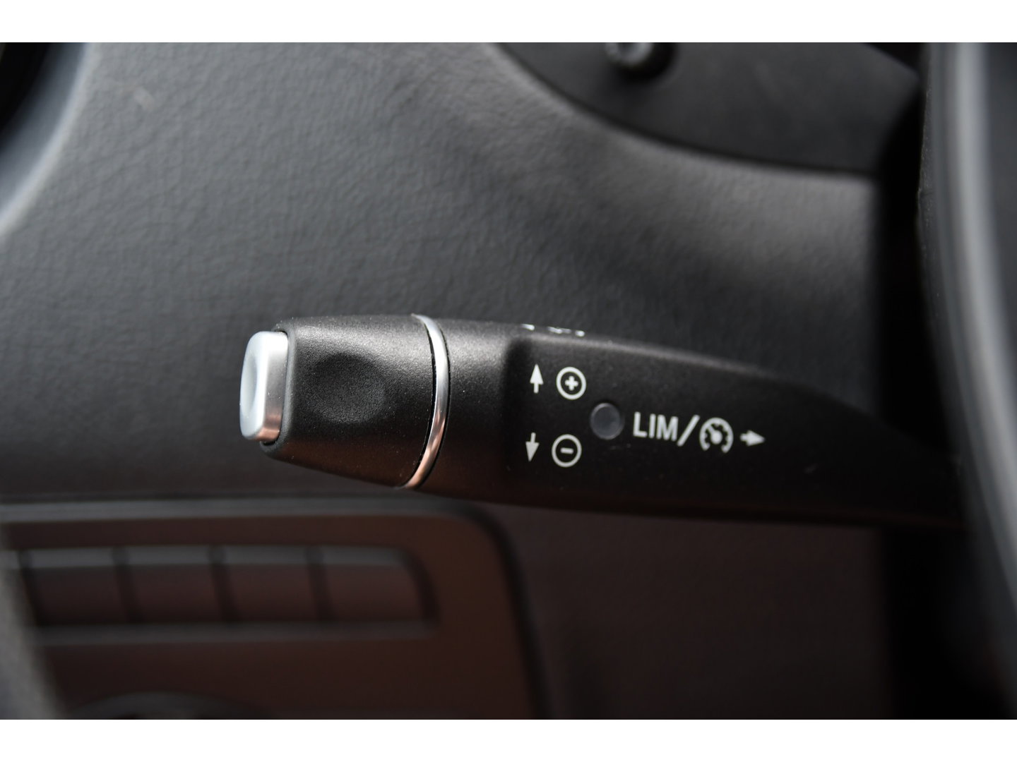 Mercedes-Benz Vito 116 CDI L2 Black Edition Cruise, Carplay, LED, 164pk, Sensoren, Multimedia, Automaat, NAVI, Uniek!