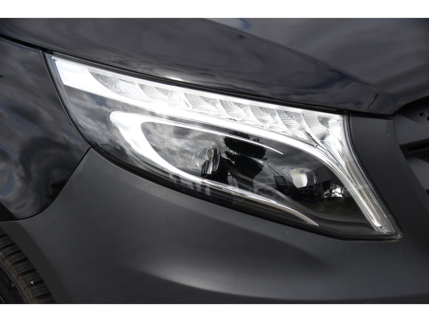 Mercedes-Benz Vito 116 CDI L2 Black Edition Cruise, Carplay, LED, 164pk, Sensoren, Multimedia, Automaat, NAVI, Uniek!
