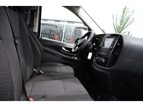 Mercedes-Benz Vito 116 CDI L2 Black Edition Cruise, Carplay, LED, 164pk, Sensoren, Multimedia, Automaat, NAVI, Uniek!