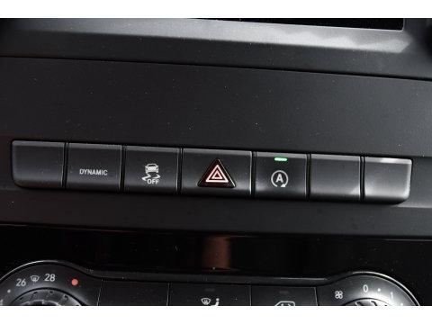 Mercedes-Benz Vito 116 CDI L2 Black Edition Cruise, Carplay, LED, 164pk, Sensoren, Multimedia, Automaat, NAVI, Uniek!