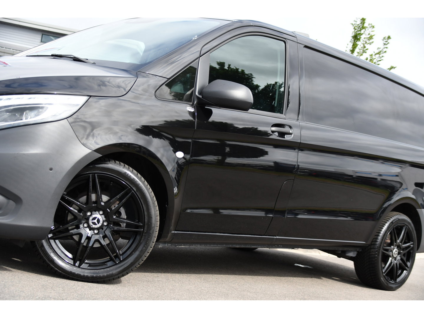 Mercedes-Benz Vito 116 CDI L2 Black Edition Cruise, Carplay, LED, 164pk, Sensoren, Multimedia, Automaat, NAVI, Uniek!