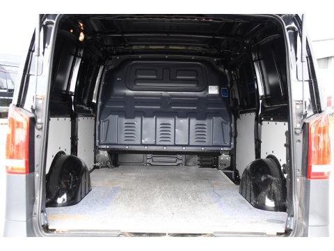 Mercedes-Benz Vito 116 CDI L2 Black Edition Cruise, Carplay, LED, 164pk, Sensoren, Multimedia, Automaat, NAVI, Uniek!