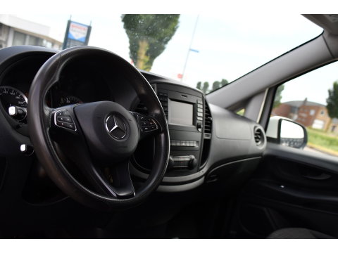Mercedes-Benz Vito 114 CDI L2 Edition MARGE! Camera, Cruise, 190pk, Automaat, CarBolt, 2 Stoelen, LED, Uniek!