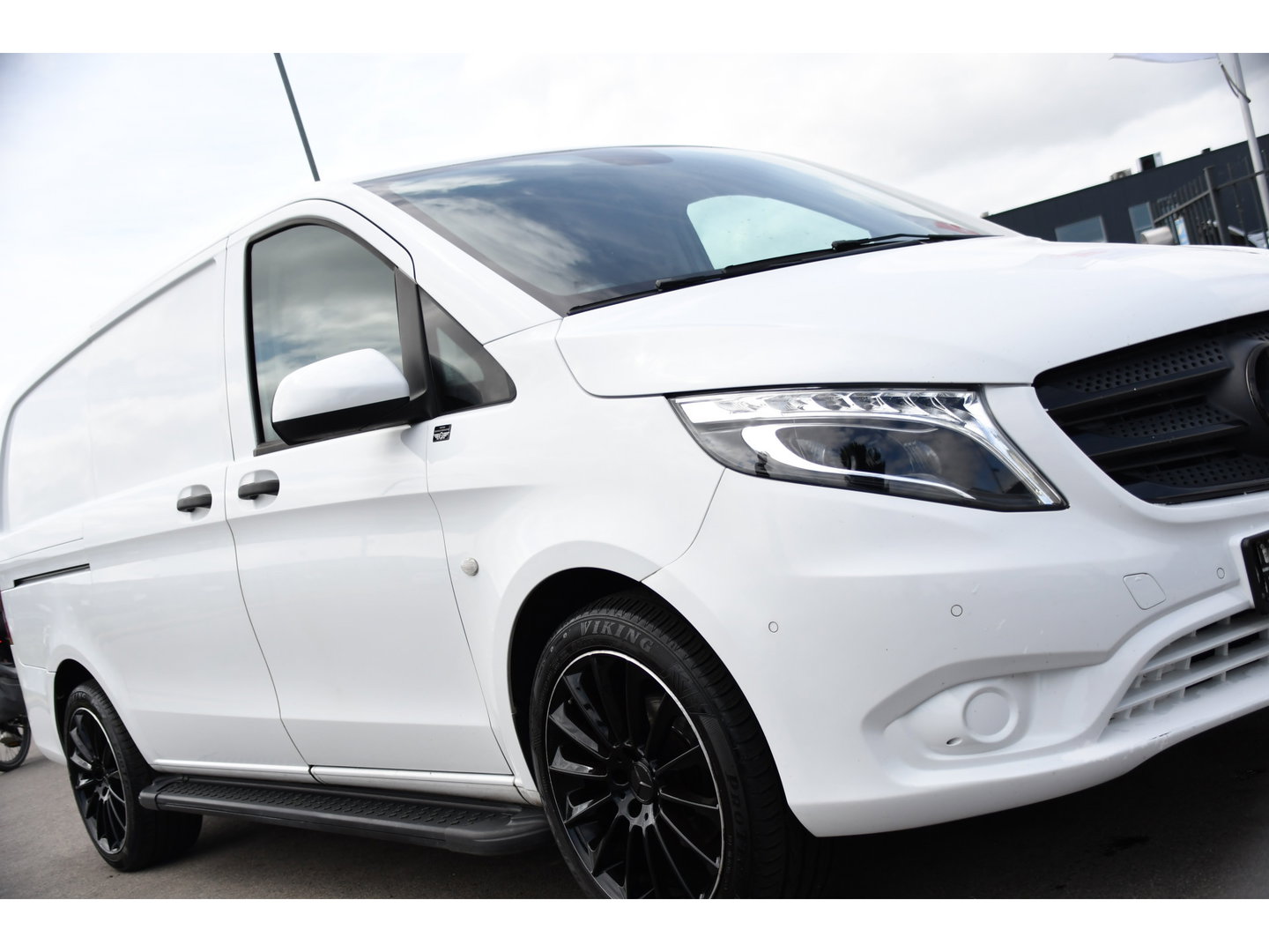 Mercedes-Benz Vito 114 CDI L2 Edition MARGE! Camera, Cruise, 190pk, Automaat, CarBolt, 2 Stoelen, LED, Uniek!