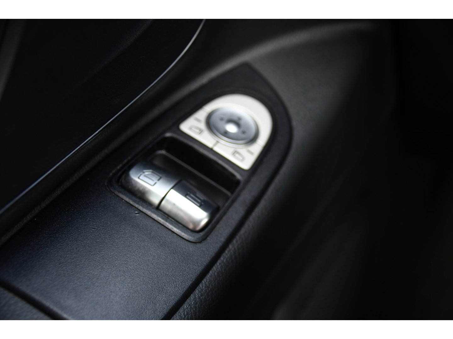 Mercedes-Benz Vito 114 CDI L2 Edition MARGE! Camera, Cruise, 190pk, Automaat, CarBolt, 2 Stoelen, LED, Uniek!