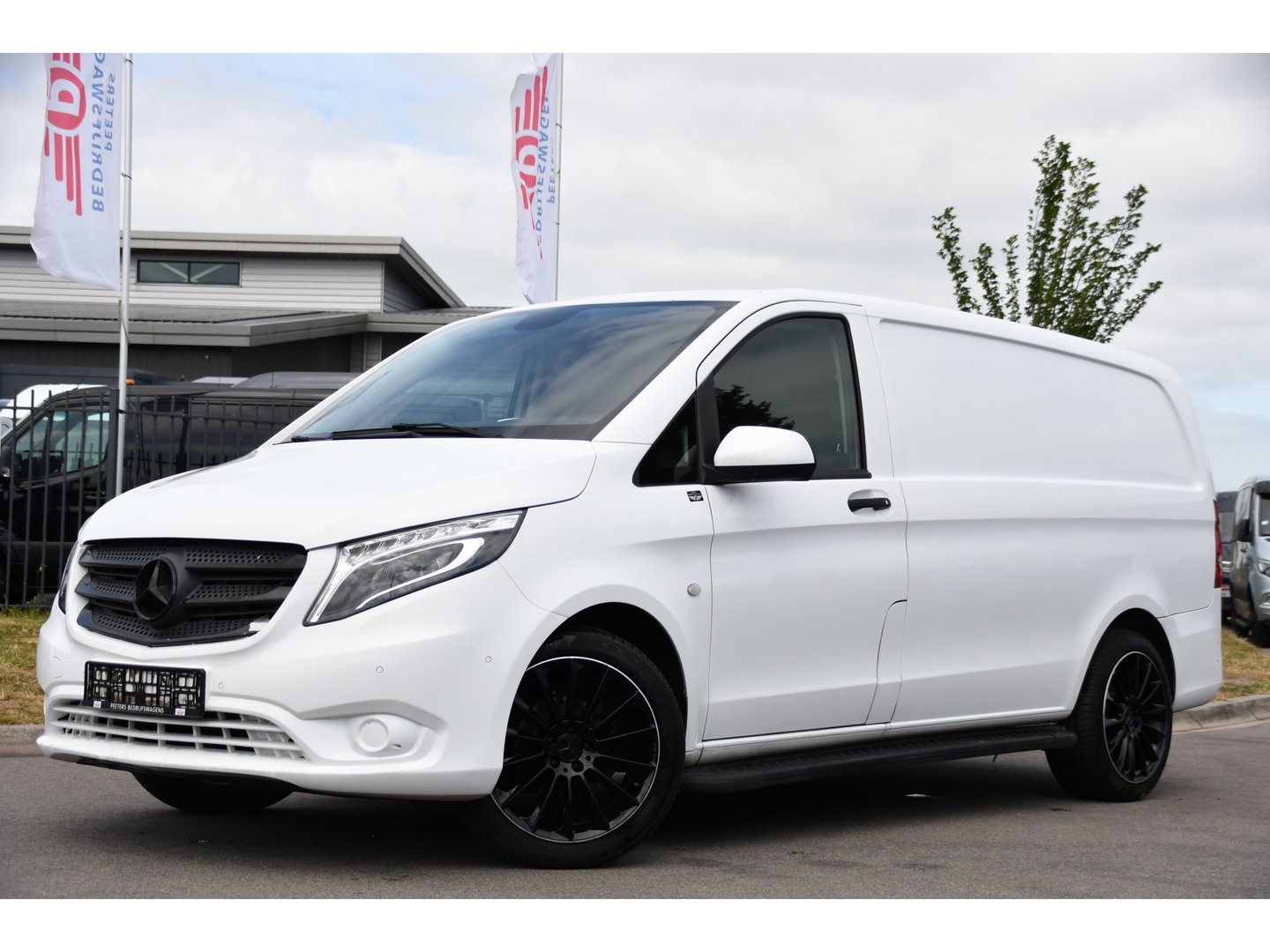 Mercedes-Benz Vito 114 CDI L2 Edition MARGE! Camera, Cruise, 190pk, Automaat, CarBolt, 2 Stoelen, LED, Uniek!