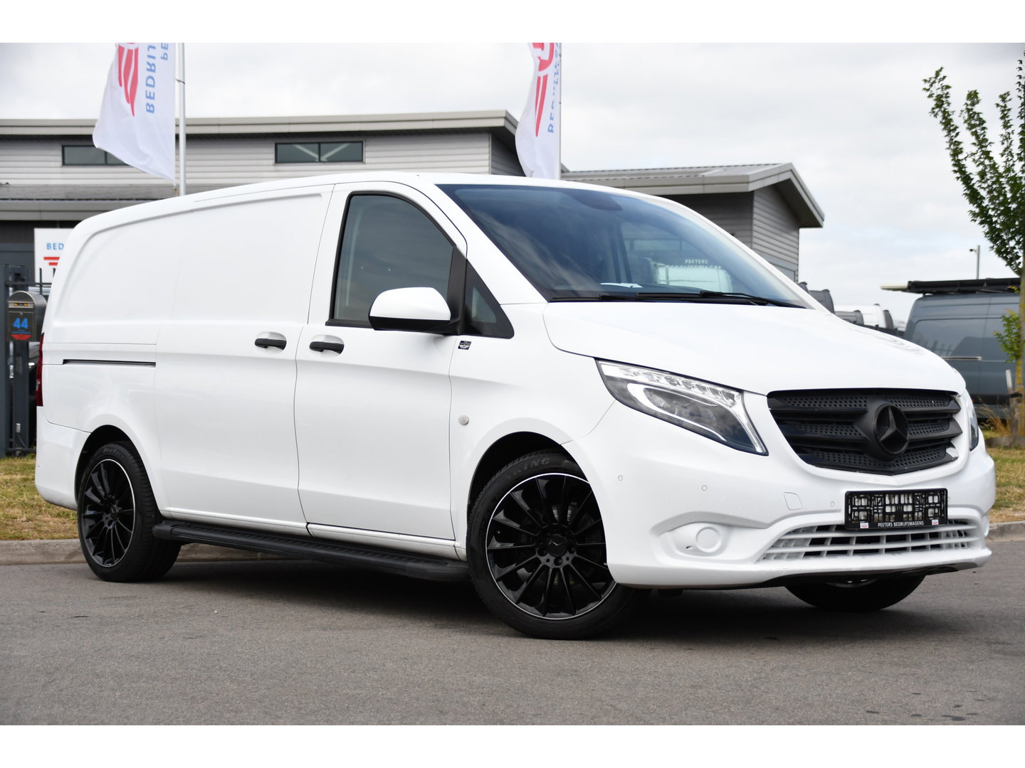Mercedes-Benz Vito 114 CDI L2 Edition MARGE! Camera, Cruise, 190pk, Automaat, CarBolt, 2 Stoelen, LED, Uniek!