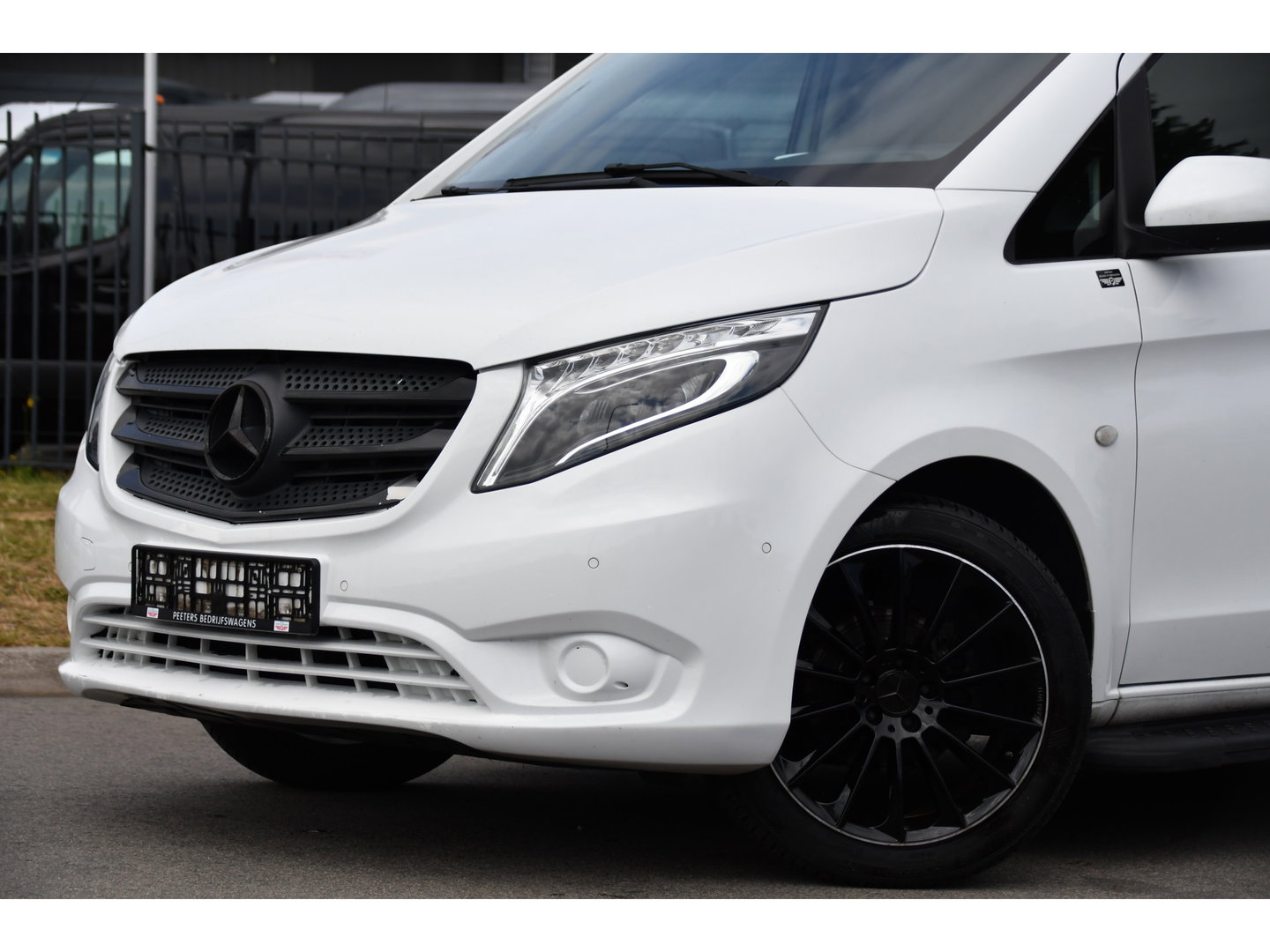 Mercedes-Benz Vito 114 CDI L2 Edition MARGE! Camera, Cruise, 190pk, Automaat, CarBolt, 2 Stoelen, LED, Uniek!