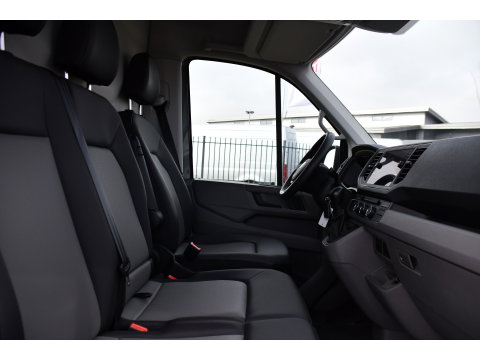 MAN TGE 3.180 35 2.0 L3H3 PB Edition Full Options! Camera, Cruise, Carplay, LED, 177pk, Automaat, Trekhaak 3000kg, Voorruit verwarming, Sensoren, Multimedia, Uniek!