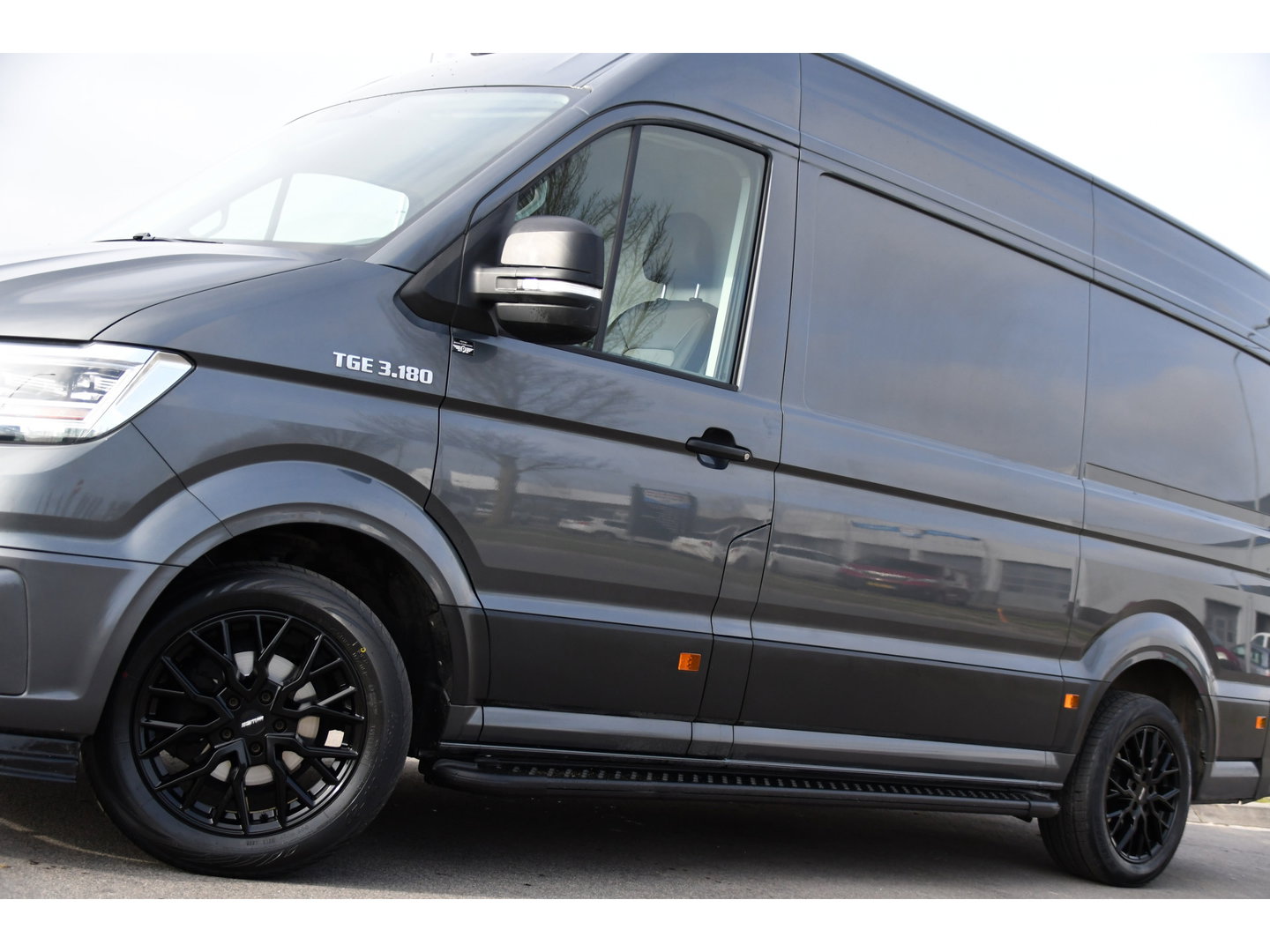 MAN TGE 3.180 35 2.0 L3H3 PB Edition Full Options! Camera, Cruise, Carplay, LED, 177pk, Automaat, Trekhaak 3000kg, Voorruit verwarming, Sensoren, Multimedia, Uniek!