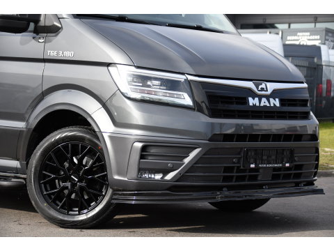 MAN TGE 3.180 35 2.0 L3H3 PB Edition Full Options! Camera, Cruise, Carplay, LED, 177pk, Automaat, Trekhaak 3000kg, Voorruit verwarming, Sensoren, Multimedia, Uniek!