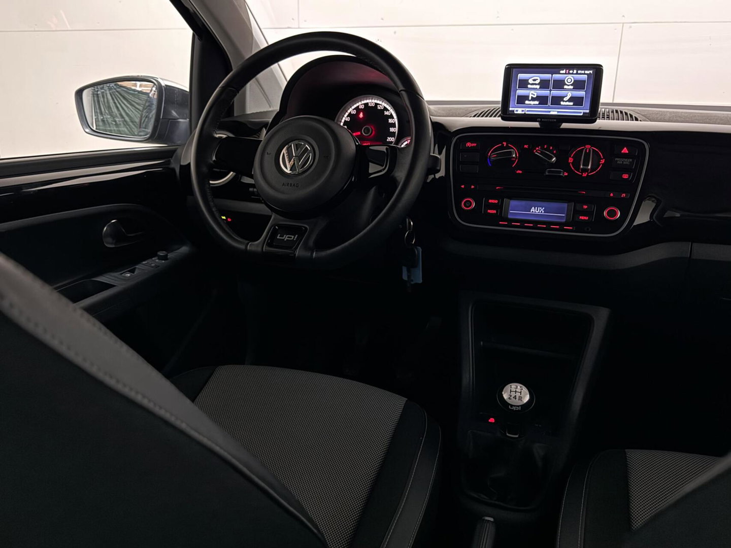 Volkswagen up! 1.0 Black Up! Navi Airco NAP