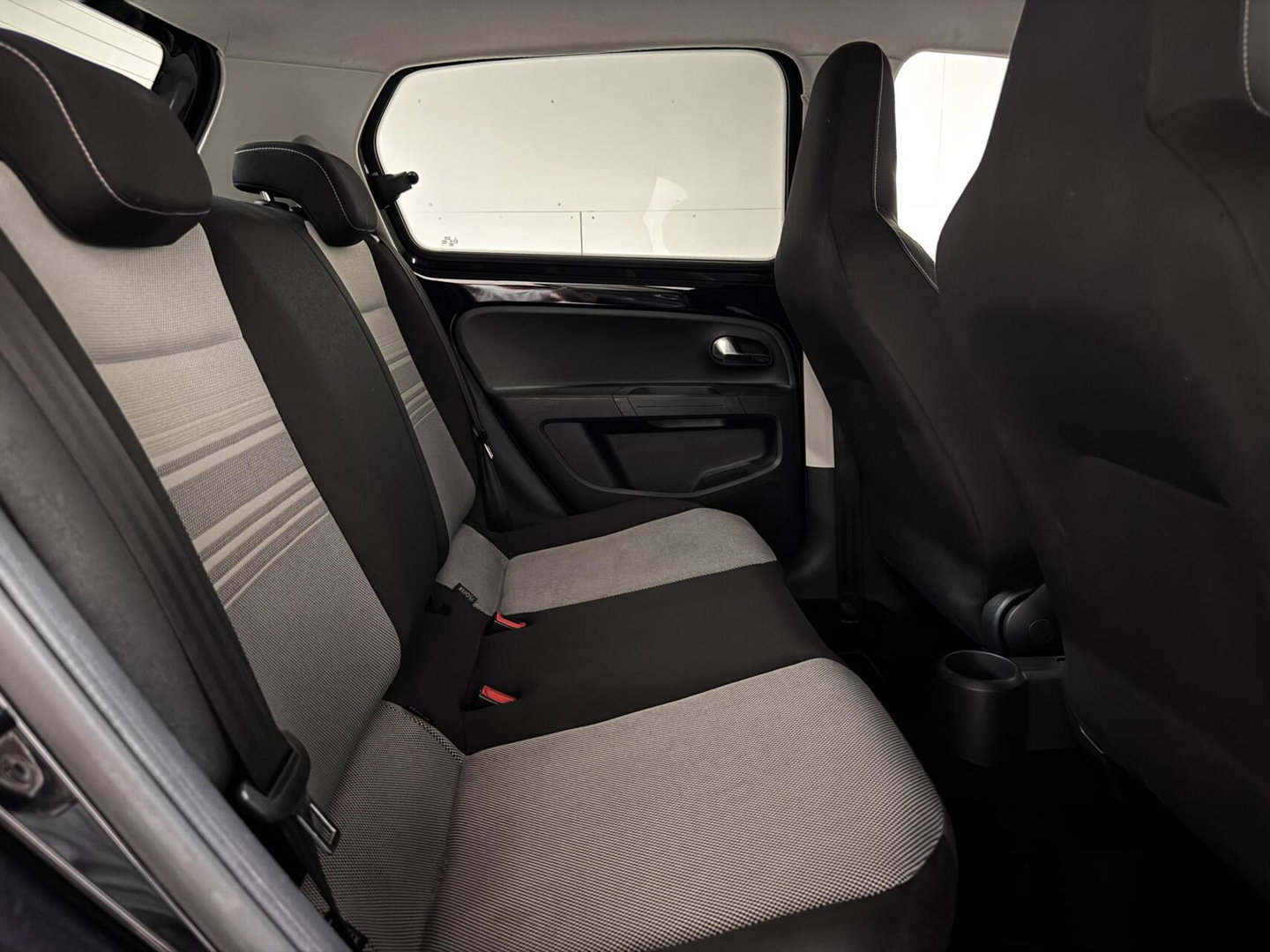Volkswagen up! 1.0 Black Up! Navi Airco NAP