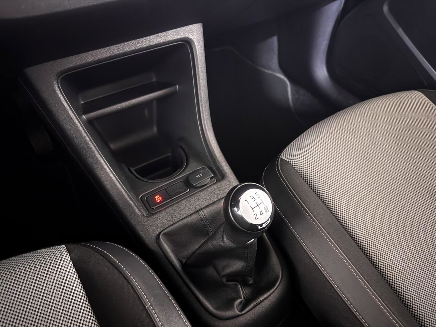 Volkswagen up! 1.0 Black Up! Navi Airco NAP