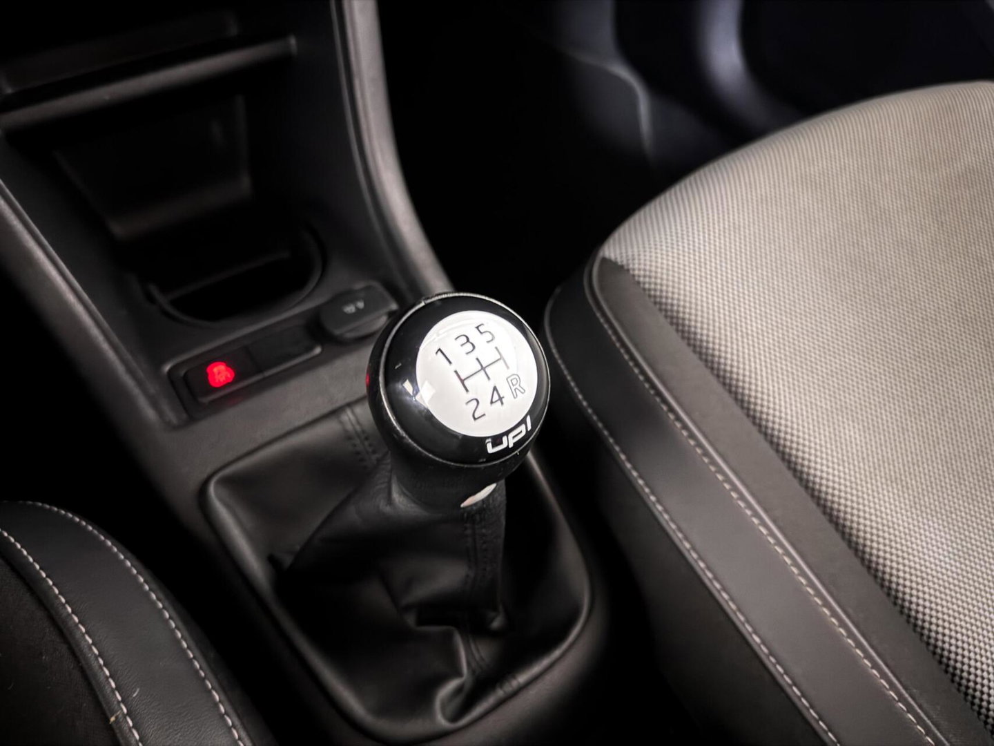 Volkswagen up! 1.0 Black Up! Navi Airco NAP