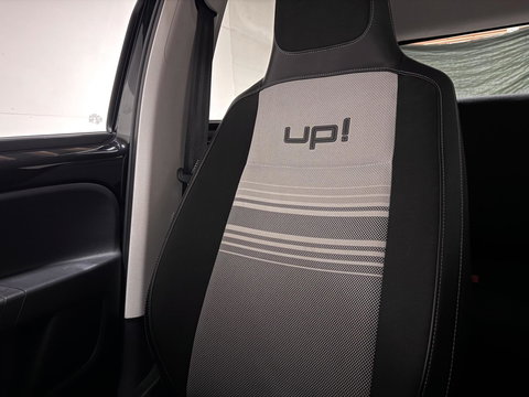 Volkswagen up! 1.0 Black Up! Navi Airco NAP
