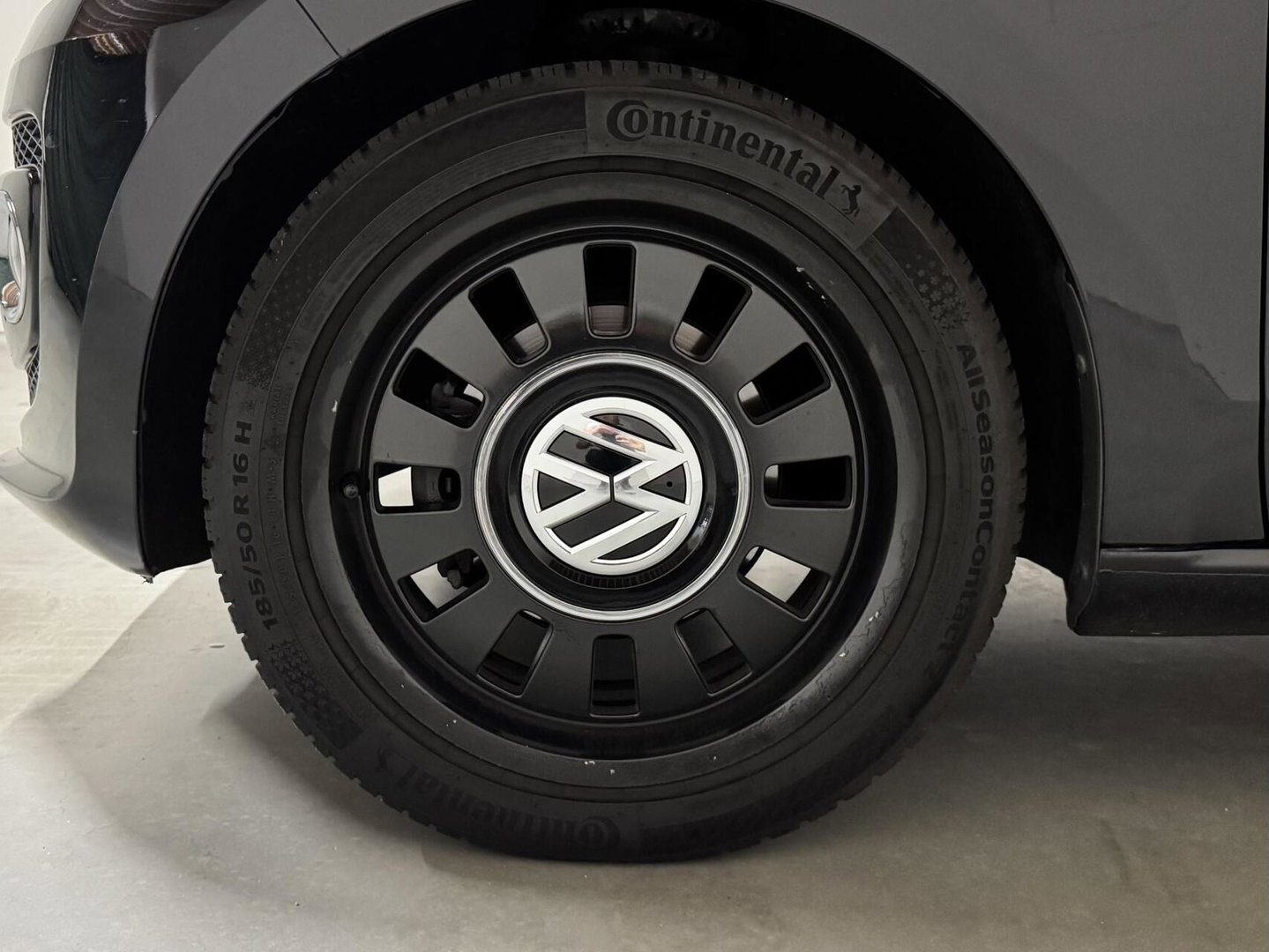 Volkswagen up! 1.0 Black Up! Navi Airco NAP