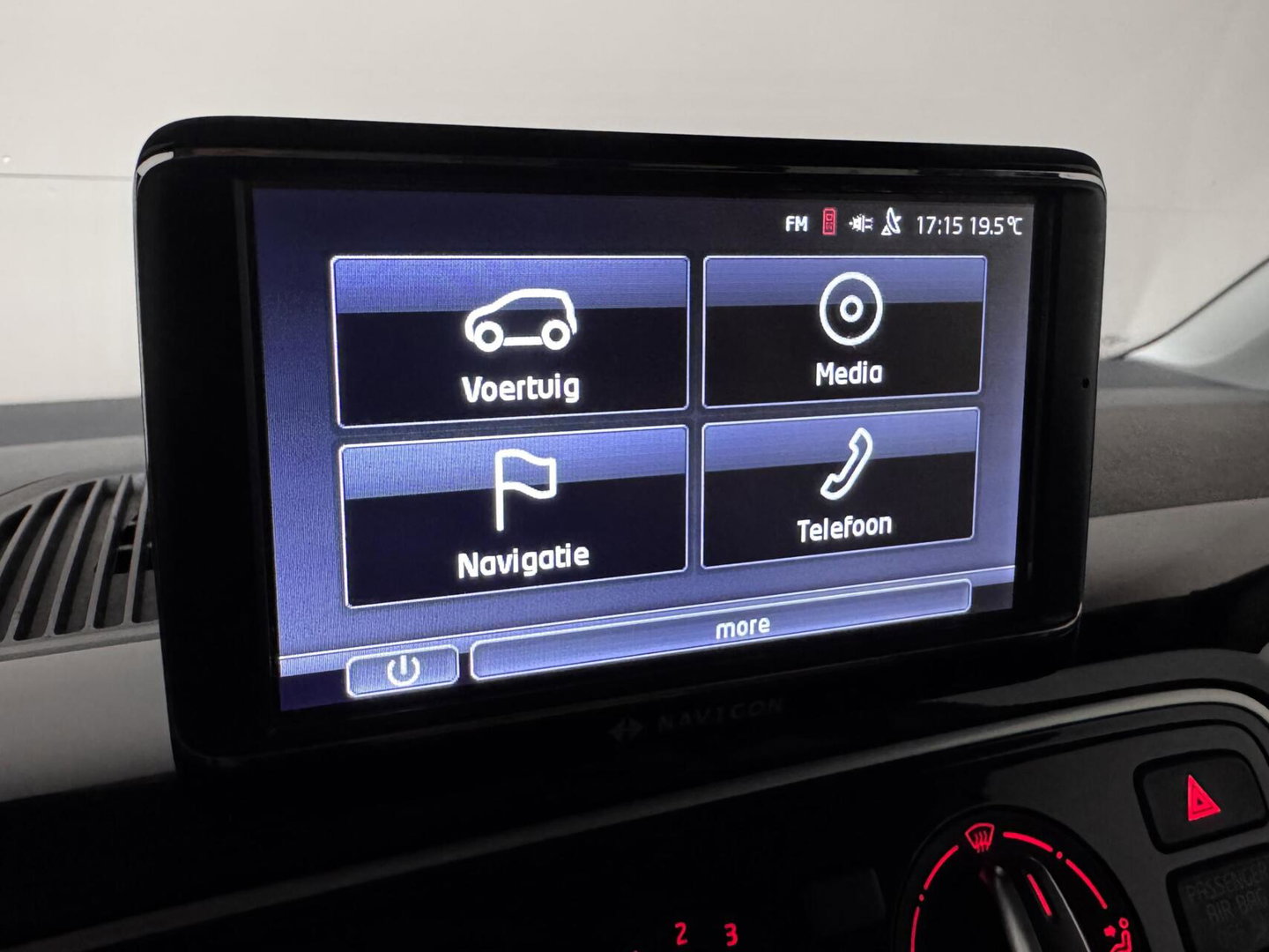 Volkswagen up! 1.0 Black Up! Navi Airco NAP