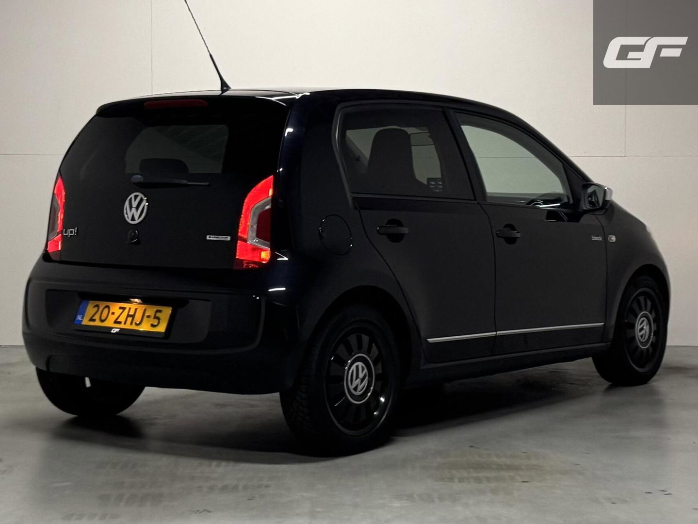 Volkswagen up! 1.0 Black Up! Navi Airco NAP
