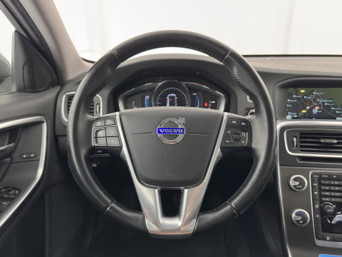 Volvo V60 2.4 D6 Twin Engine R-Design Aut. *LEATHER | XENON | MEMORY-PACK | HEATED-COMFORTSEATS | NAVI-FULLMAP | ECC | PDC | CRUISE | 17''ALU*