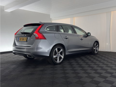Volvo V60 2.4 D6 Twin Engine R-Design Aut. *LEATHER | XENON | MEMORY-PACK | HEATED-COMFORTSEATS | NAVI-FULLMAP | ECC | PDC | CRUISE | 17''ALU*
