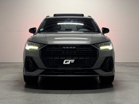 Audi Q3 45 TFSIe S-Line Black Edition Pano Sonos Virtual Camera Trekh.