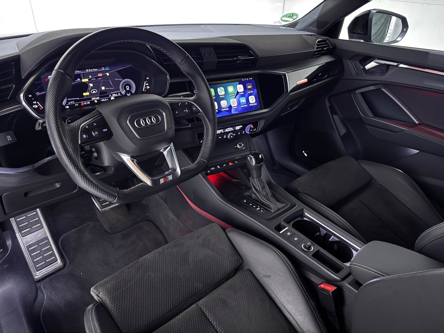 Audi Q3 45 TFSIe S-Line Black Edition Pano Sonos Virtual Camera Trekh.