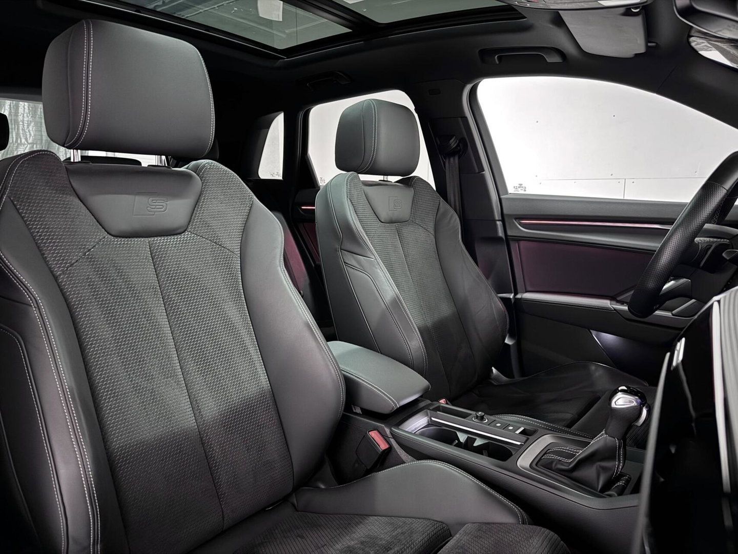 Audi Q3 45 TFSIe S-Line Black Edition Pano Sonos Virtual Camera Trekh.