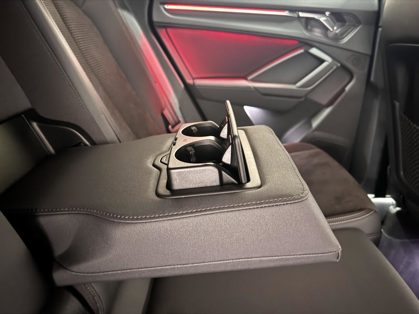 Audi Q3 45 TFSIe S-Line Black Edition Pano Sonos Virtual Camera Trekh.