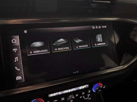 Audi Q3 45 TFSIe S-Line Black Edition Pano Sonos Virtual Camera Trekh.