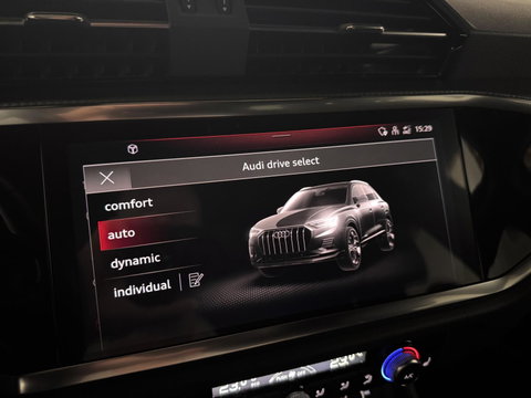 Audi Q3 45 TFSIe S-Line Black Edition Pano Sonos Virtual Camera Trekh.