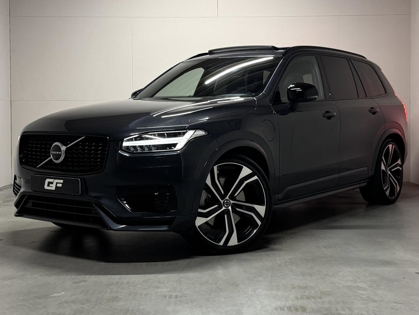 Volvo XC90 2.0 T8 Recharge AWD R-Design Pano B&W 360º Luchtvering Trekh.