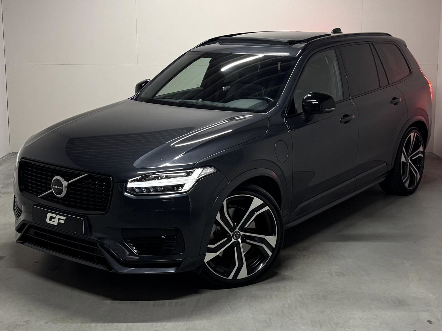 Volvo XC90 2.0 T8 Recharge AWD R-Design Pano B&W 360º Luchtvering Trekh.