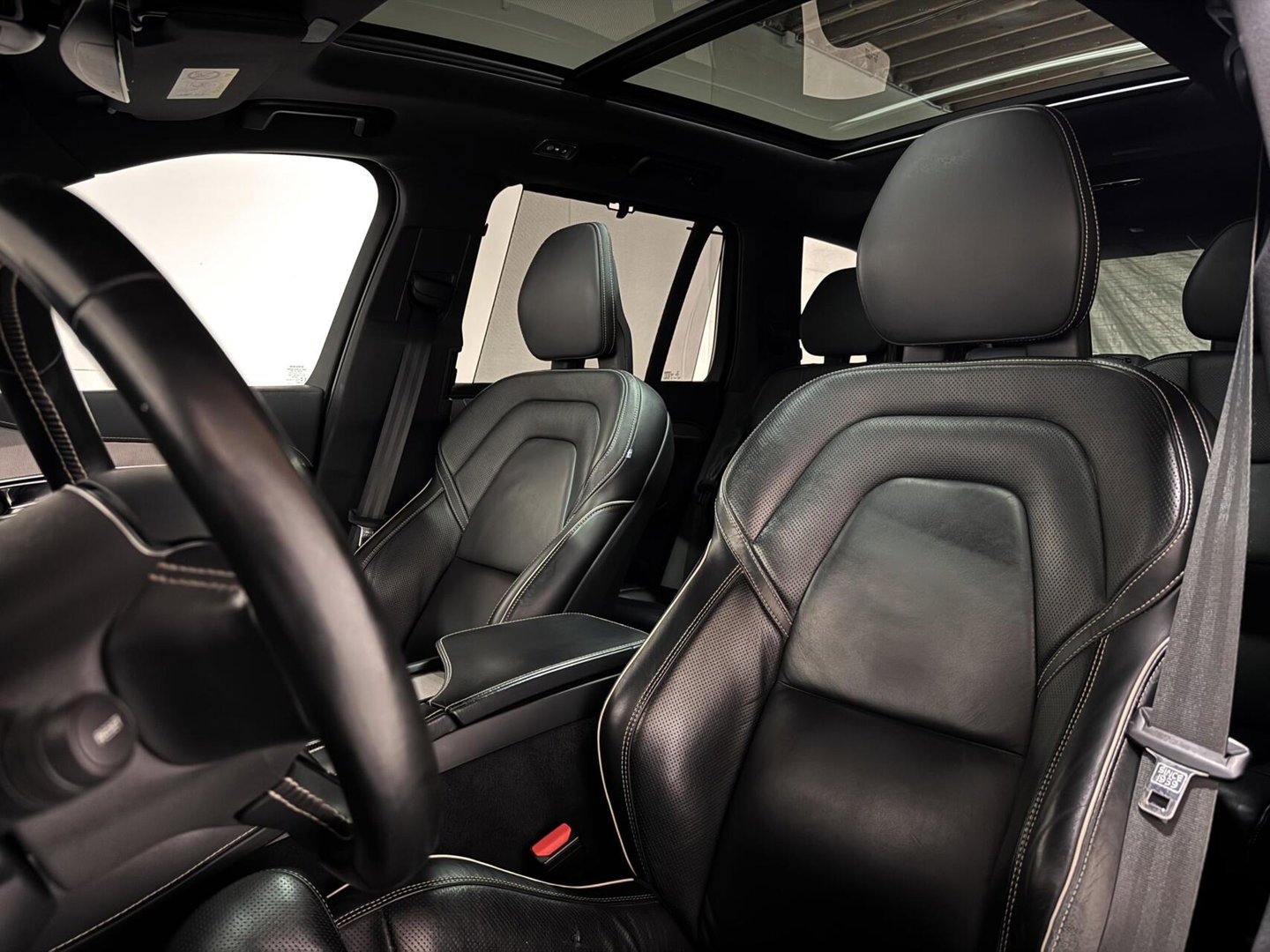 Volvo XC90 2.0 T8 Recharge AWD R-Design Pano B&W 360º Luchtvering Trekh.