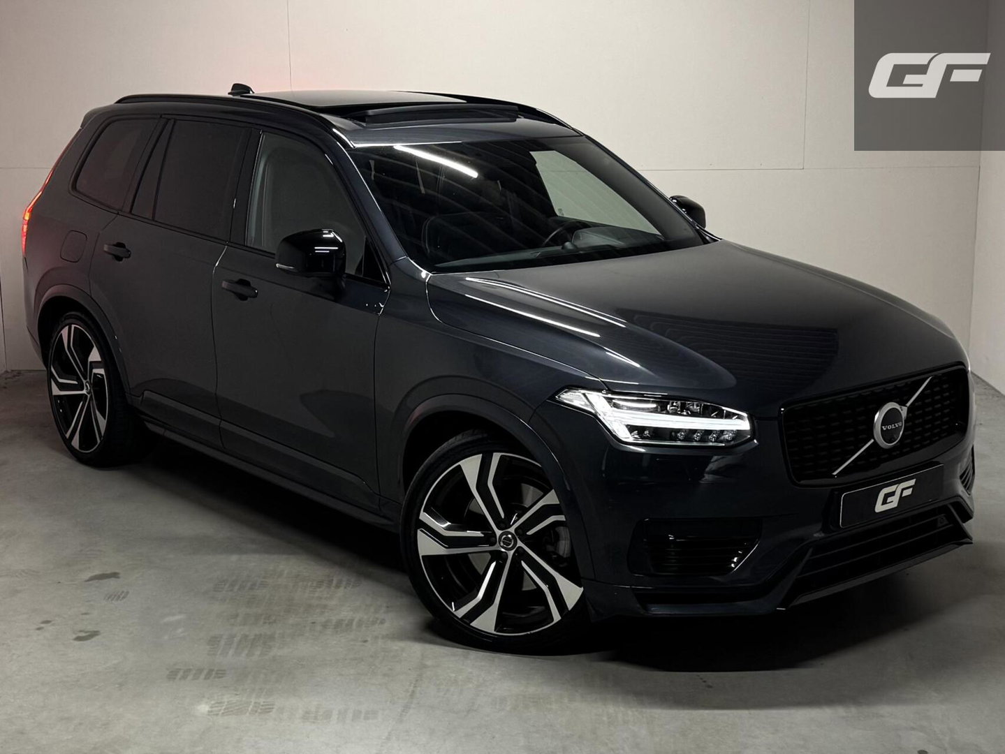 Volvo XC90 2.0 T8 Recharge AWD R-Design Pano B&W 360º Luchtvering Trekh.