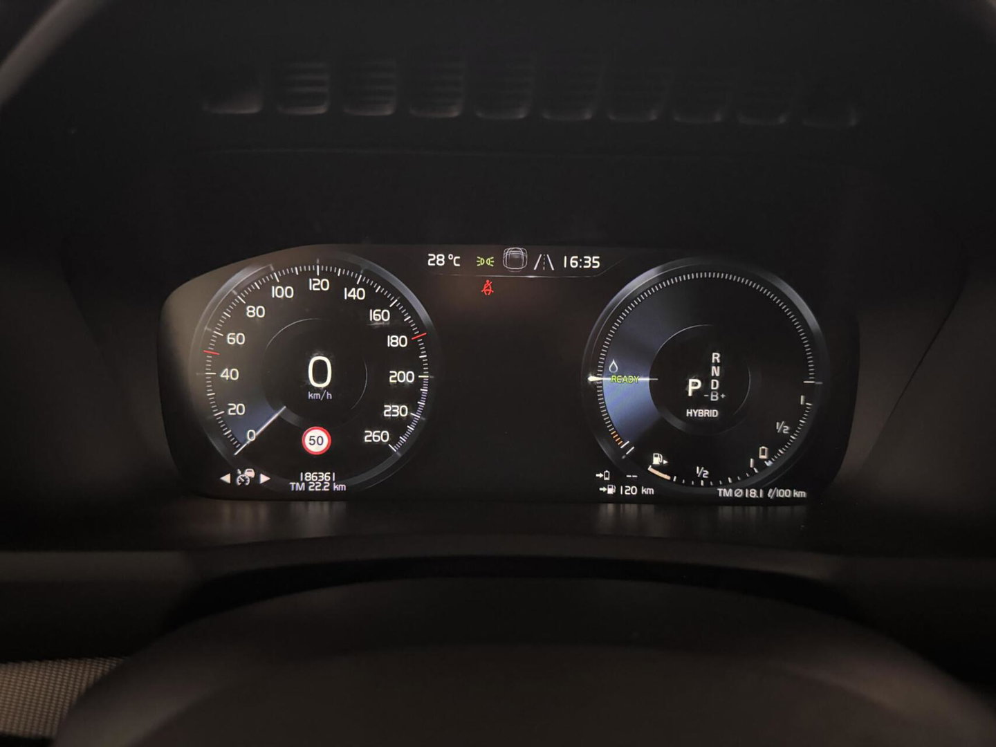 Volvo XC90 2.0 T8 Recharge AWD R-Design Pano B&W 360º Luchtvering Trekh.