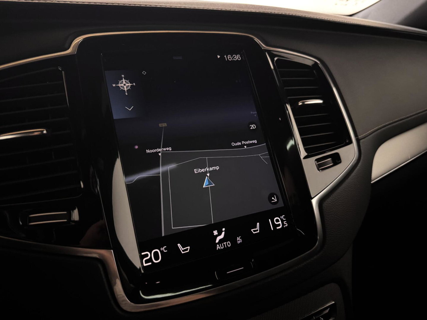Volvo XC90 2.0 T8 Recharge AWD R-Design Pano B&W 360º Luchtvering Trekh.