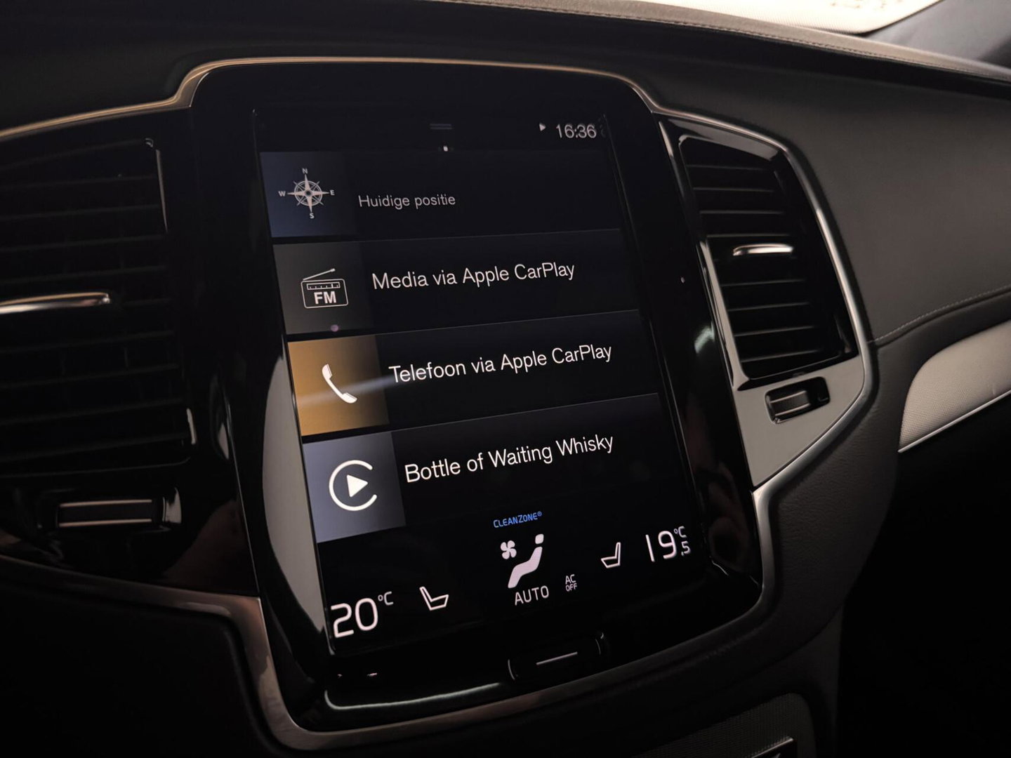 Volvo XC90 2.0 T8 Recharge AWD R-Design Pano B&W 360º Luchtvering Trekh.