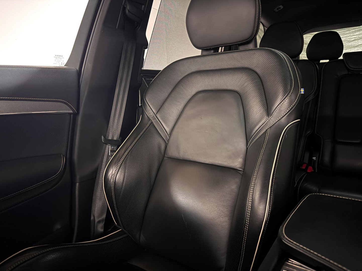 Volvo XC90 2.0 T8 Recharge AWD R-Design Pano B&W 360º Luchtvering Trekh.